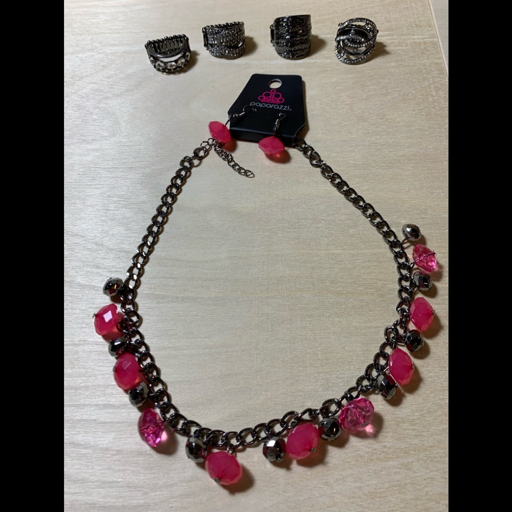 NWT Paparazzi Gun metal jewelry set of 5